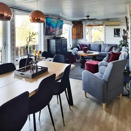 12 Person In Tau-by Traum בית נופש *
